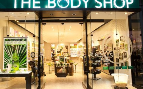 The Body Shop 美体小铺全场满25镑减10镑，同时限时免一，3月13日到期，只限英国哦~！