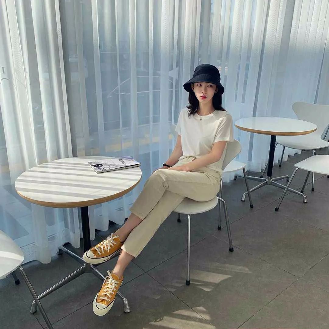 快放弃老爹鞋！2020这6双鞋子太流行，怎么搭配都好看！